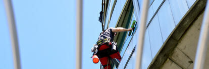 Glas- & Jalousienreinigung